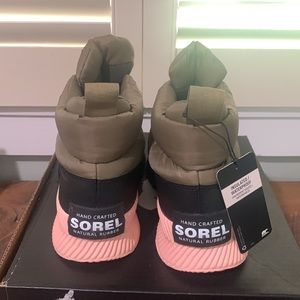 Sorel Snow Boots 7.5